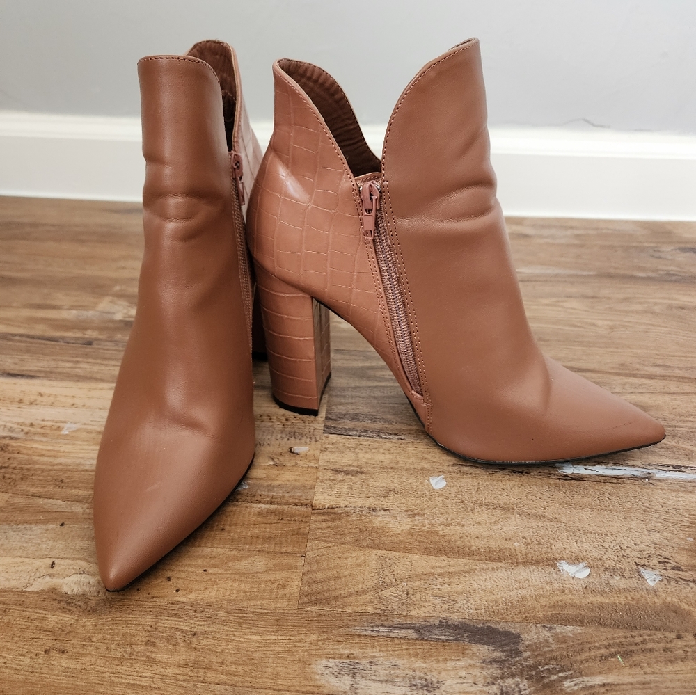 Qupid Ankle Boot